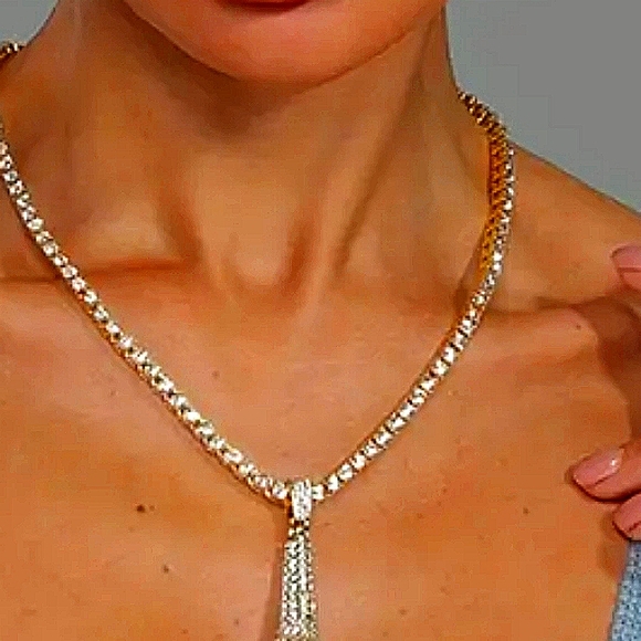 Iced out hip-hop karaoke microphone chain and charm pendant - Picture 7 of 7